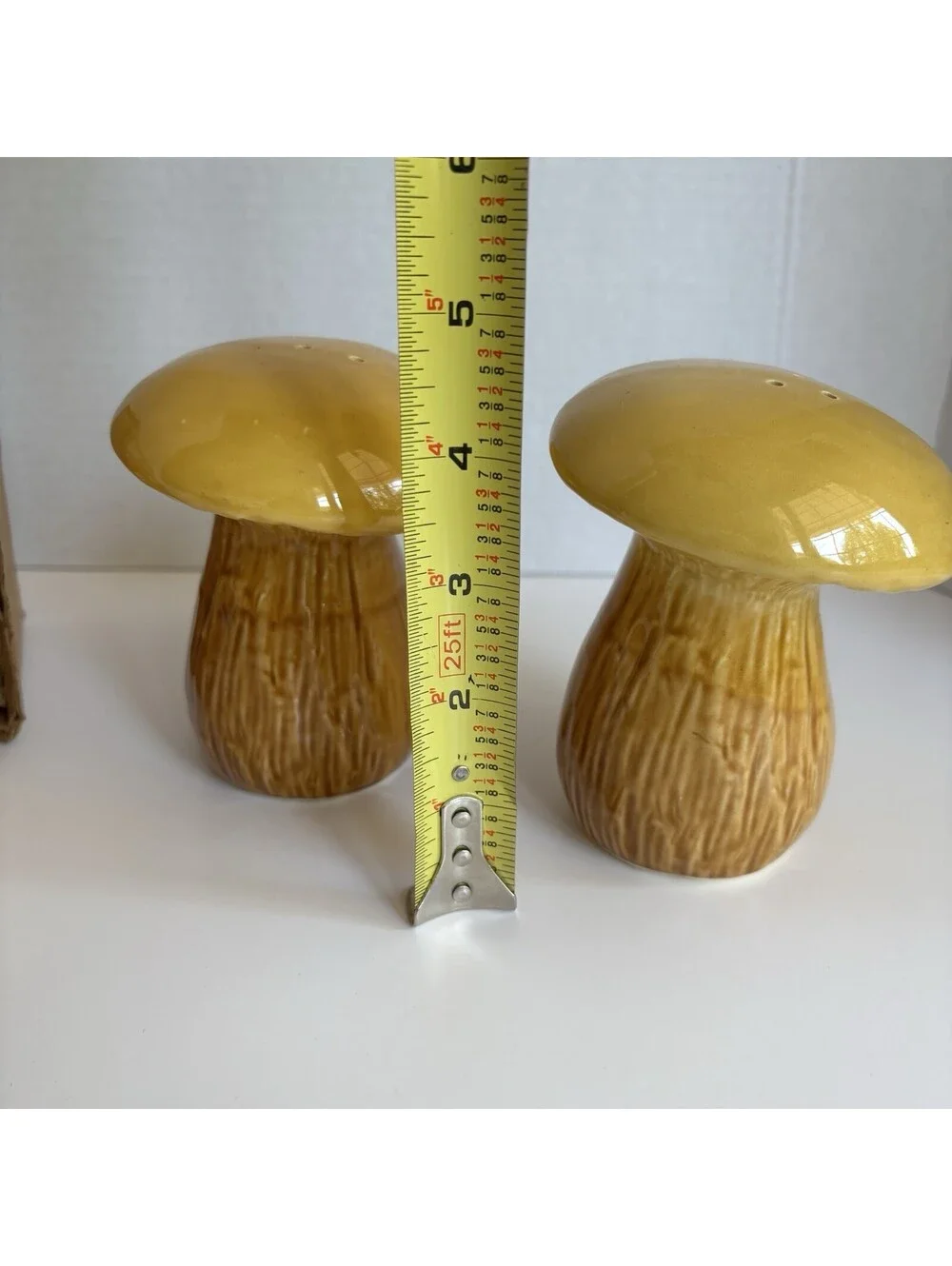 Vintage Yellow Mustard MUSHROOM SALT & PEPPER Shakers SET WITH BOX Japan